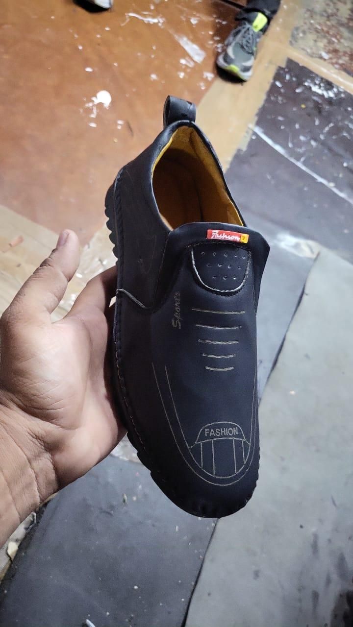 Men’s Soft Leather Casual Slip-On Shoes – Stylish Comfort for Everyday Wear