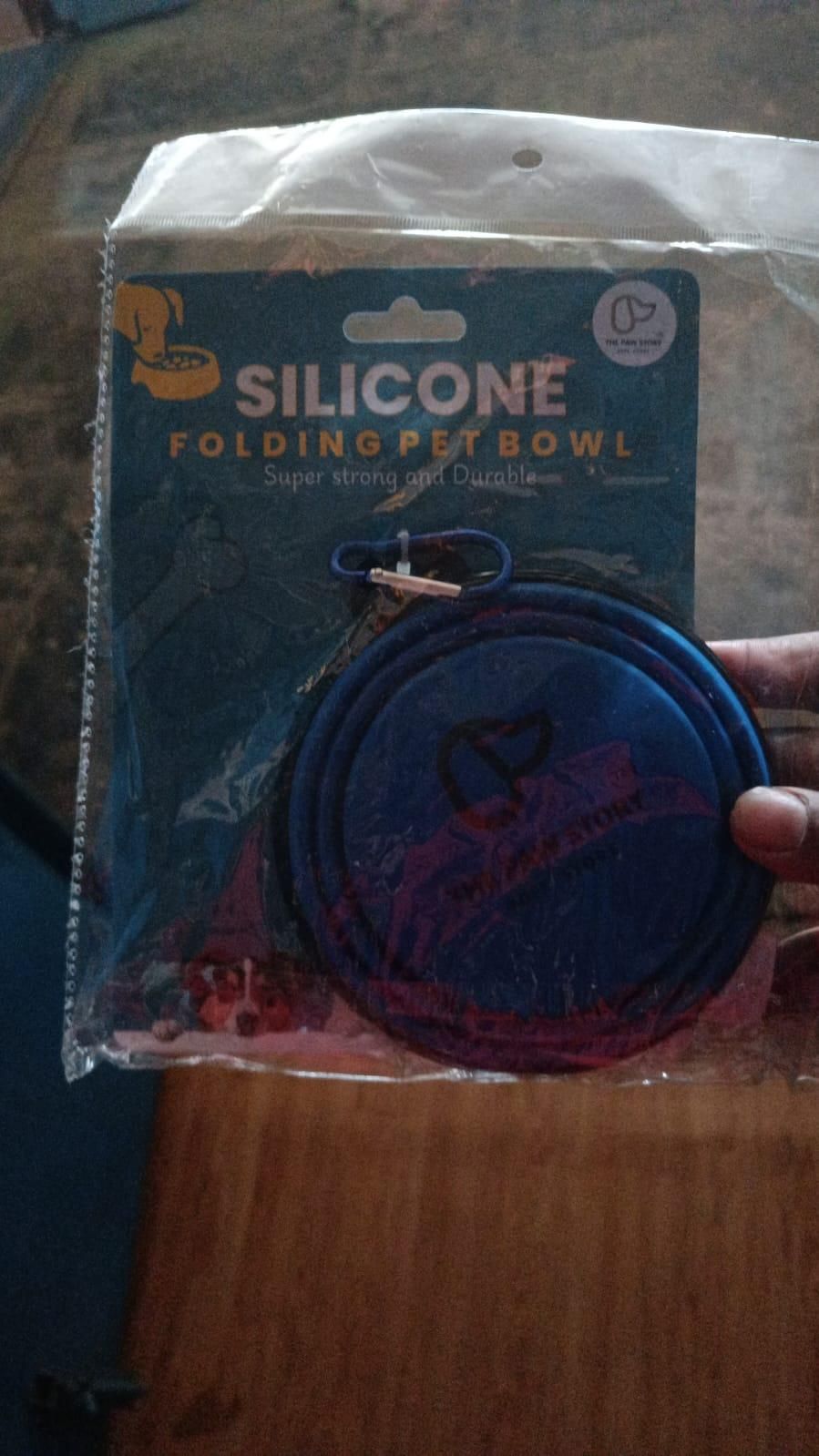 Foldable Silicone Pet Feed Bowl – Compact & Travel-Friendly